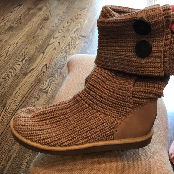 UGG “cardy boot” - Picture 2 of 4
